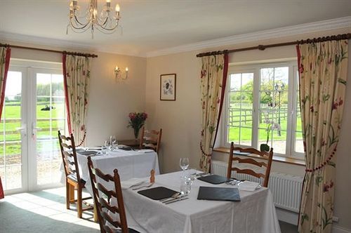 The Paddock Bed & Breakfast Haverfordwest Exterior foto